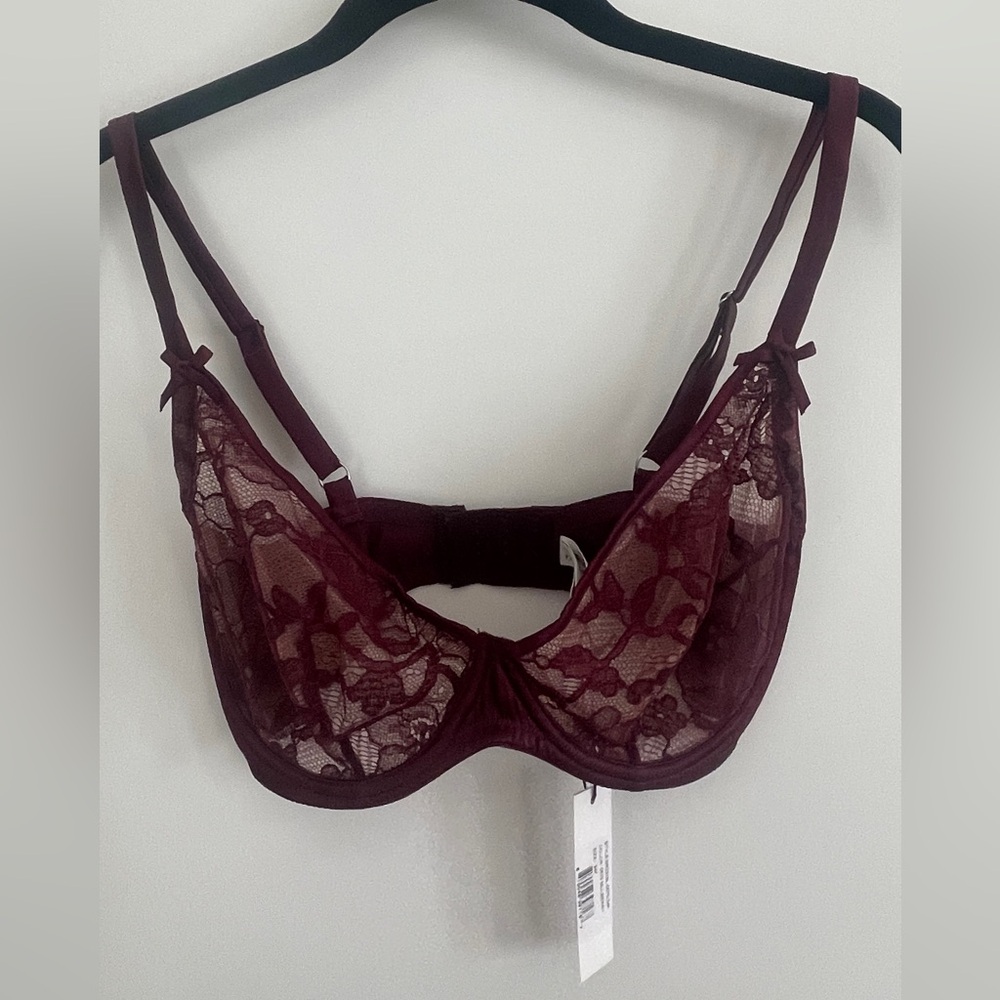NWT Fleur du Mal Unlined Demi Lace Bra Size 34 F (34DDD) Mulberry color